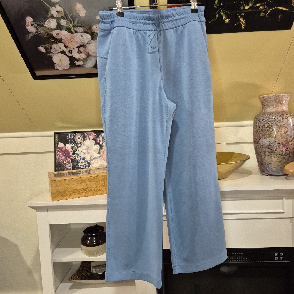 lululemon athletica Blue Capris